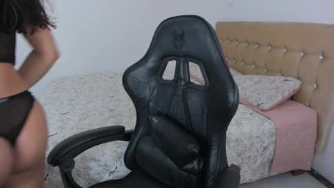 Jennifer online show from March 11, 1:52 am