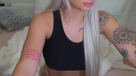 emmagray01 online show from October 4, 5:44 pm