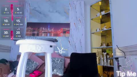 Emma online show from November 5, 1:46 pm