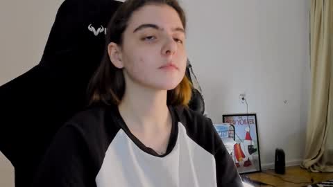 Emma online show from January 31, 8:22 pm