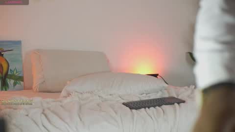 Sara online show from February 17, 2:27 pm