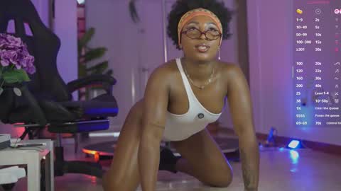 Sara online show from February 25, 11:58 am