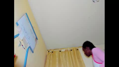 hi im emmalina welcome to your happy place online show from March 3, 3:30 am