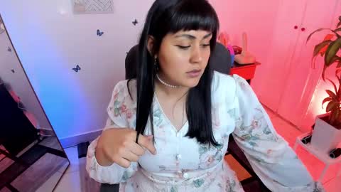 EMMA online show from January 25, 2:25 pm