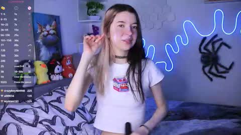 emmie_everly online show from February 8, 1:25 pm