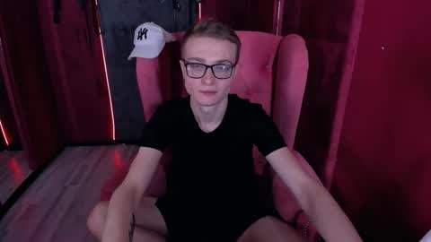 Emmit online show from February 11, 3:27 pm