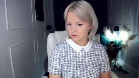 emmmam online show from December 14, 9:59 am