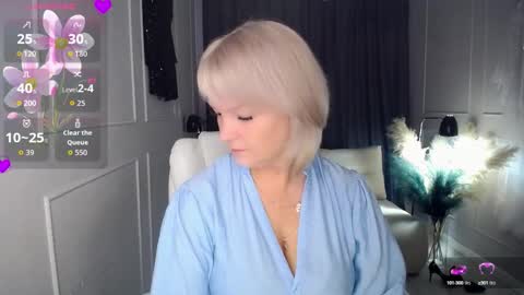 emmmam online show from October 6, 5:47 am