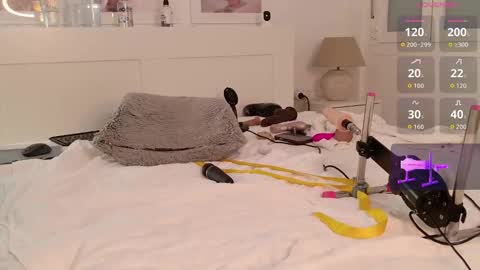 Emmy online show from December 4, 9:53 am