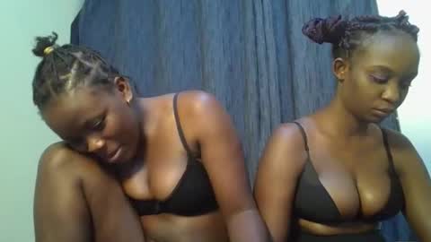 empress_emma online show from April 16, 8:09 pm