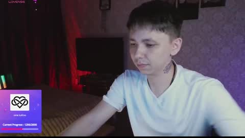 emveeboy96 online show from April 13, 8:02 pm