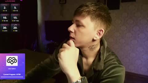 emveeboy96 online show from April 19, 7:53 am