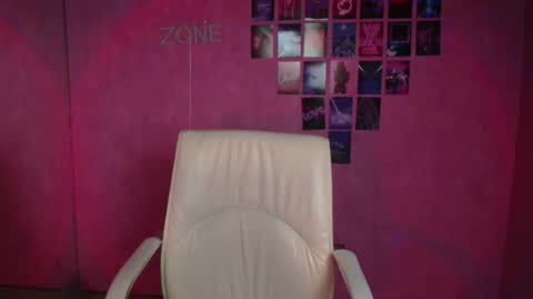 Emma online show from November 17, 10:56 pm