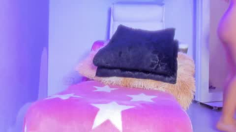 Emy online show from January 15, 2:13 pm