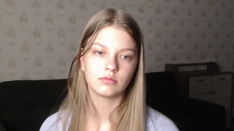 EmySway online show from December 22, 9:09 pm