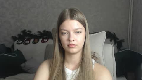 EmySway online show from December 31, 8:26 am