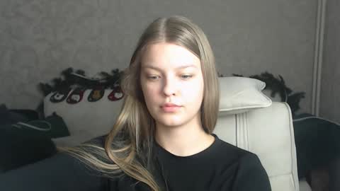 EmySway online show from January 7, 6:03 pm