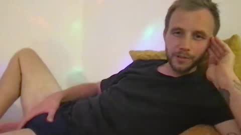 3from Desire online show from September 25, 9:00 pm