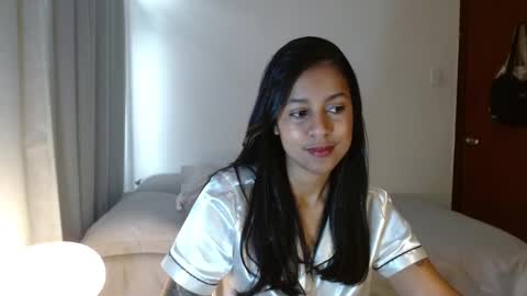Snapshot of enithsun chatting on December 4, 4:43 pm enithsun online show from December 4, 4:43 pm