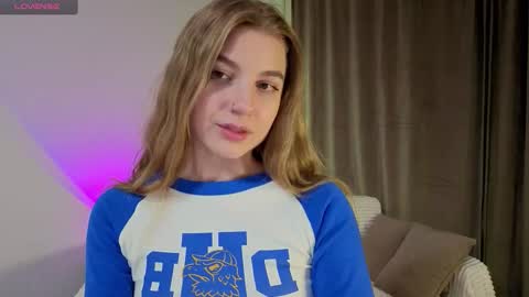 enjoyeverymoment_ online show from September 27, 9:23 pm