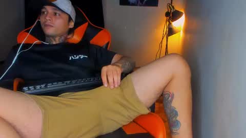 enjoymycock99 online show from July 24, 4:42 am