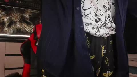 Enker online show from December 14, 9:54 pm