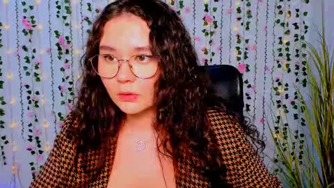 enny_mrr online show from March 3, 12:39 pm