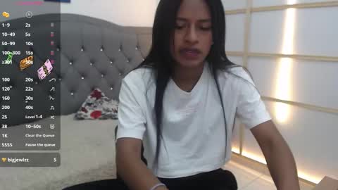 Enyenlina online show from December 17, 12:34 pm