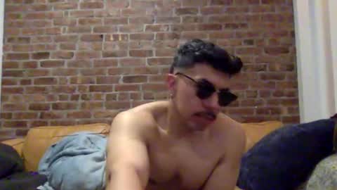 enzo_giovan online show from April 15, 2:59 am