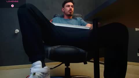 EnzoRace online show from October 10, 7:25 am