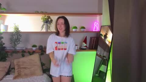 Kira online show from December 16, 1:24 am