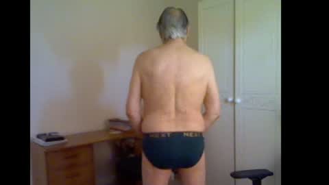 erasmus_d online show from July 8, 4:54 pm