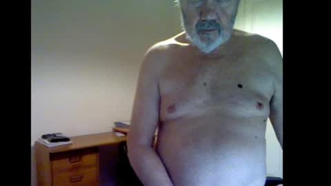 erasmus_d online show from December 17, 6:03 pm