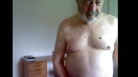 erasmus_d online show from June 22, 5:09 pm