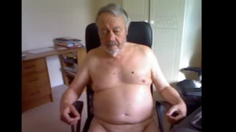 erasmus_d online show from July 23, 4:37 pm