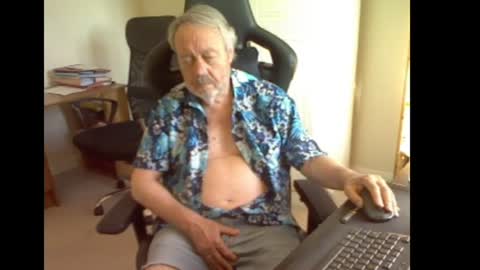 erasmus_d online show from July 3, 5:29 pm