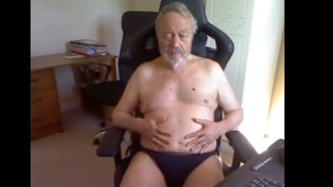 erasmus_d online show from June 18, 4:23 pm