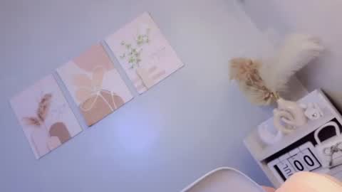 Elisa online show from July 12, 1:47 pm