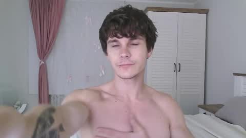 Eric Crush online show from May 31, 3:49 am