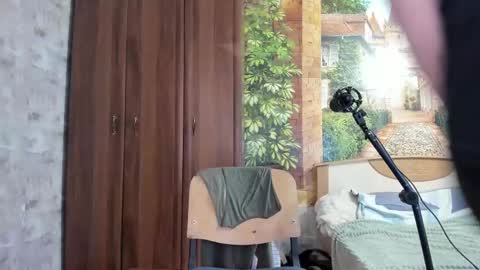 Eric online show from October 8, 11:38 am