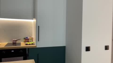 erica_dav online show from April 1, 10:27 am