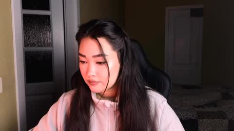 Snapshot of erica_wayne chatting on January 12, 1:27 pm Erica Wayne online show from January 12, 1:27 pm