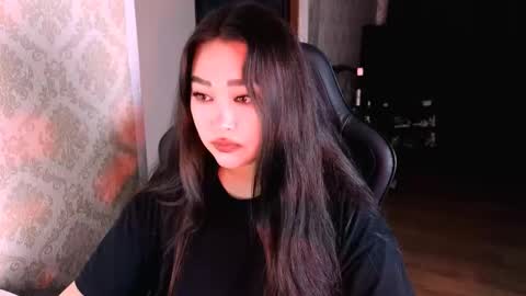 Erica Wayne online show from January 11, 2:12 pm