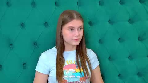 EricaFoxes online show from July 7, 6:47 am
