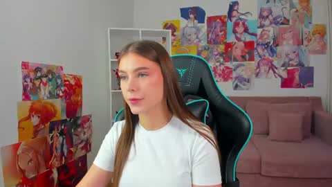 EricaFoxes online show from August 4, 5:03 am