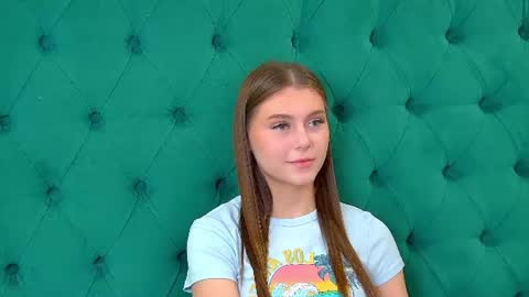 EricaFoxes online show from July 7, 7:23 am