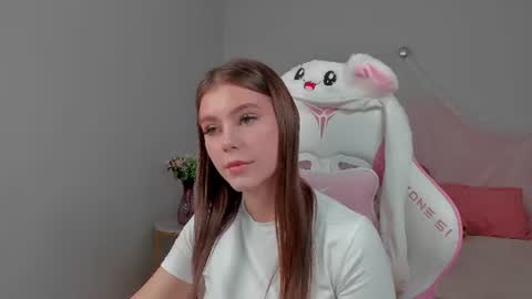 EricaFoxes online show from July 18, 4:09 pm