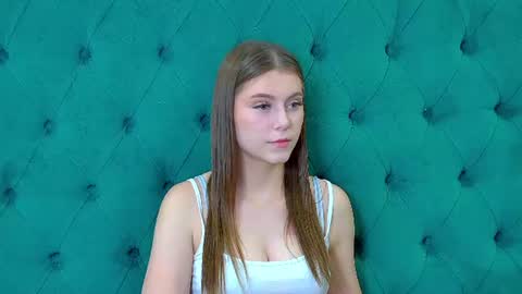 EricaFoxes online show from July 7, 5:09 am
