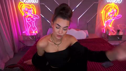 Erica online show from October 4, 7:06 am