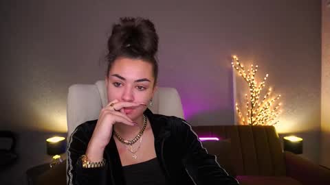 Erica online show from October 25, 6:24 am